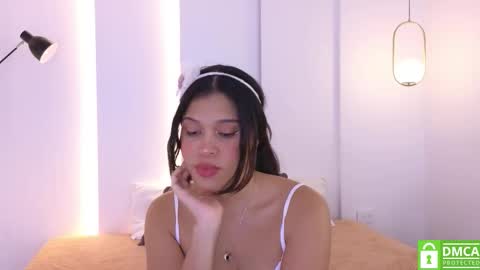 Snapshot of sweetxpearl_ chatting on 10.19.25 Nami online show from 10.19.25
