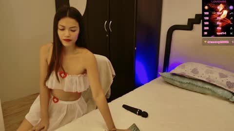 Snapshot of sweetygirl014 chatting on 10.19.25 Jane online show from 10.19.25