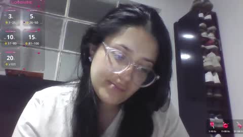 sweetyypeach online show from 09.18.25