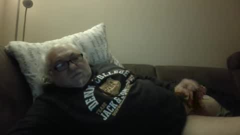 Snapshot of synek65 chatting on 12.23.24 synek65 online show from 12.23.24