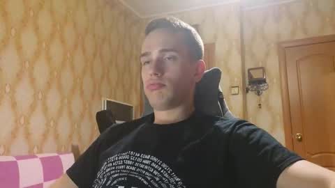 Snapshot of taakanyoko chatting on 10.05.25 Urahara online show from 10.05.25