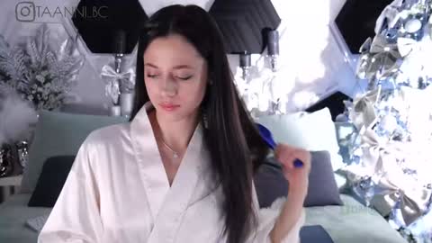Snapshot of taanni_bc chatting on 01.24.25 TAANNI online show from 01.24.25