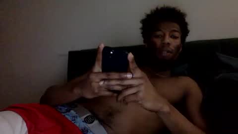 Snapshot of taejhon chatting on 02.23.25 Taejhon online show from 02.23.25