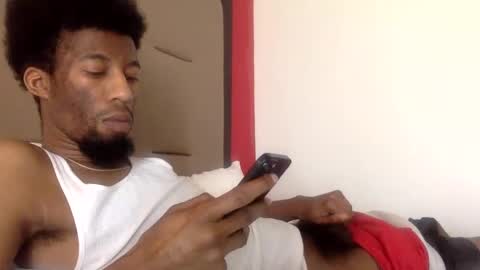 Snapshot of taejhon chatting on 02.28.25 Taejhon online show from 02.28.25