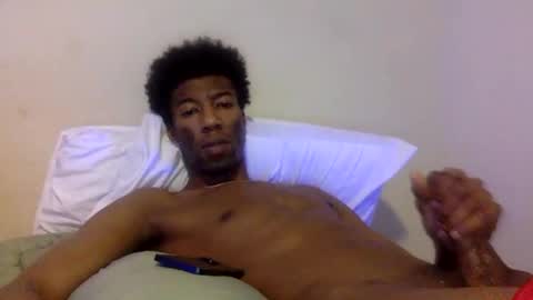 Snapshot of taejhon chatting on 03.04.25 Taejhon online show from 03.04.25