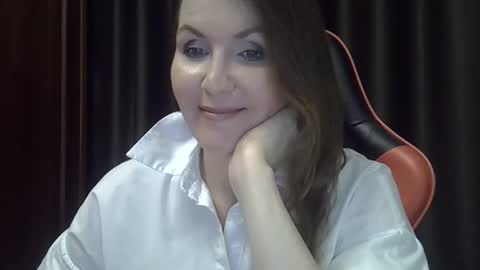 taisialucky77 online show from 10.20.25