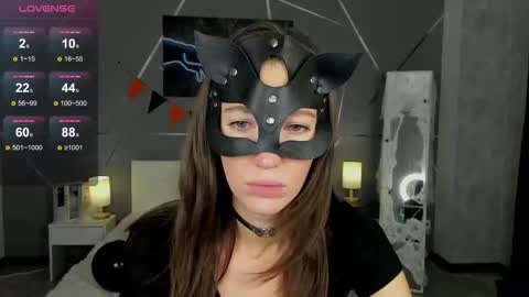 Sasha online show from 10.31.25