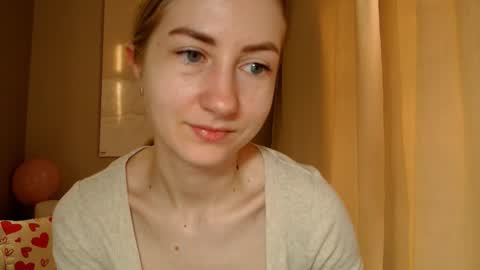  Kira  online show from 03.04.25