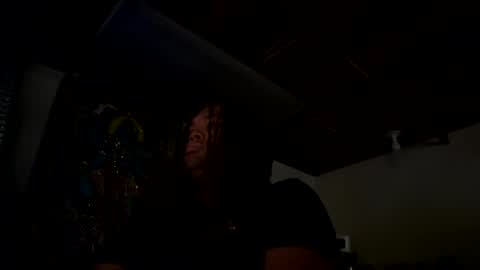 Snapshot of tallarr chatting on 11.17.25 Tallarr online show from 11.17.25