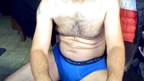 Snapshot of talltannhandsome chatting on 10.02.25 talltannhandsome online show from 10.02.25