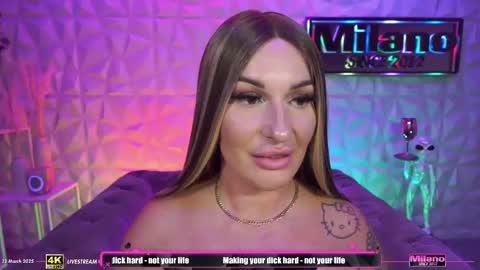 Snapshot of tamaramilano chatting on 03.11.25 TamaraMilano online show from 03.11.25