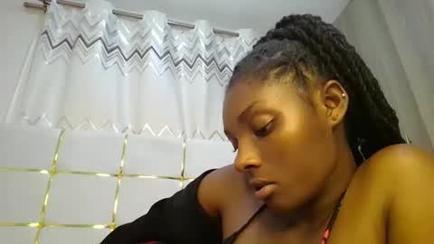 Snapshot of tamia538235 chatting on 01.29.25 tamia online show from 01.29.25