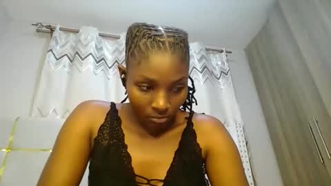 Snapshot of tamia538235 chatting on 02.08.25 tamia online show from 02.08.25