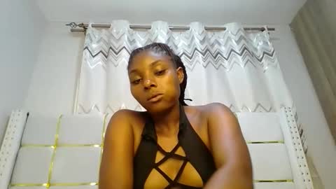 Snapshot of tamia538235 chatting on 02.09.25 tamia online show from 02.09.25