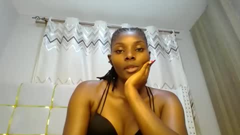 Snapshot of tamia538235 chatting on 02.10.25 tamia online show from 02.10.25