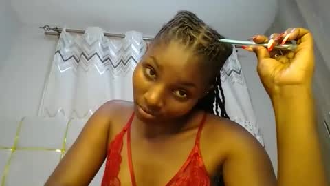 Snapshot of tamia538235 chatting on 02.18.25 tamia online show from 02.18.25