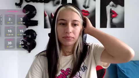 Snapshot of tammyandrade_ chatting on 10.14.25 tammy online show from 10.14.25