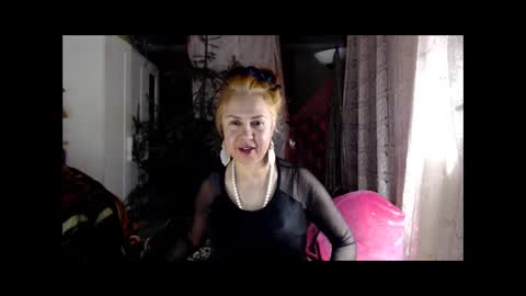 Snapshot of tanganiika chatting on 03.11.25 Milena online show from 03.11.25
