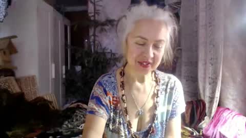 Snapshot of tanganiika chatting on 10.11.25 Milena online show from 10.11.25