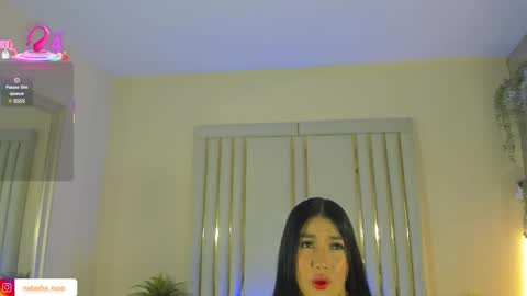 Snapshot of taniamilan chatting on 03.12.25 Tania online show from 03.12.25