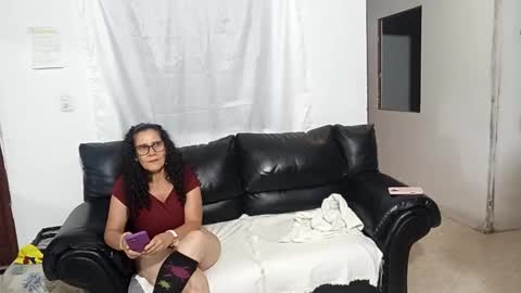 taniamilf69 online show from 12.05.25