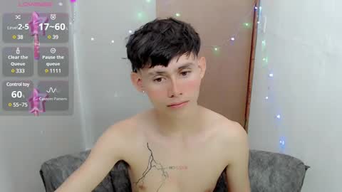 Snapshot of tanjiro_cute chatting on 01.04.25 Andres online show from 01.04.25