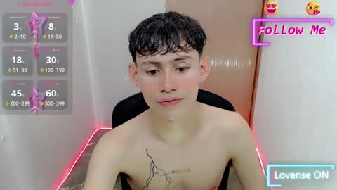 Snapshot of tanjiro_cute chatting on 01.11.25 Andres online show from 01.11.25
