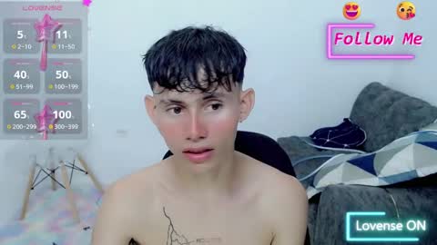 Snapshot of tanjiro_cute chatting on 01.22.25 Andres online show from 01.22.25