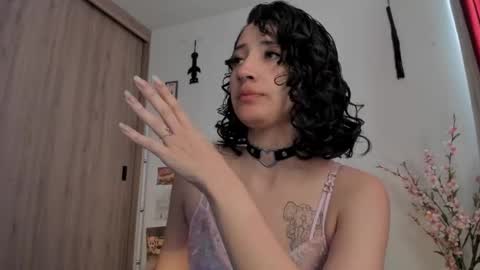 Snapshot of tanya_worldbondage chatting on 12.18.24 tanya online show from 12.18.24
