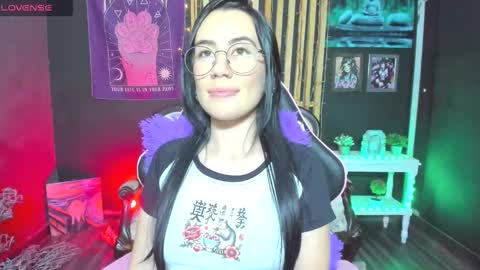 Snapshot of tara_joi chatting on 01.16.25 Tara online show from 01.16.25