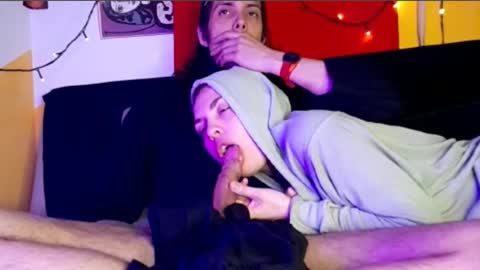 Snapshot of tarian_xxx chatting on 10.28.25 T J online show from 10.28.25