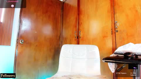 Snapshot of tasha_gatti chatting on 02.11.25 instagram Gattitasha online show from 02.11.25