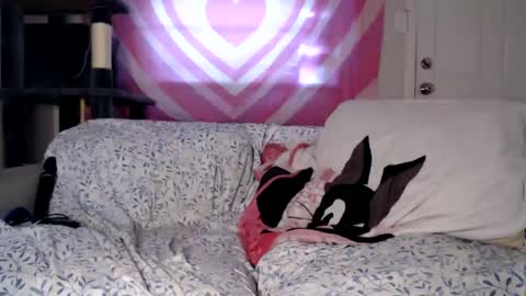 Tastee Kitty online show from 09.25.25