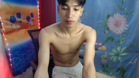 Snapshot of tastylicious_kim chatting on 01.07.25 Ask me online show from 01.07.25