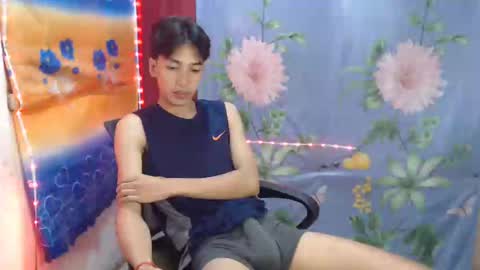 Snapshot of tastylicious_kim chatting on 01.10.25 Ask me online show from 01.10.25