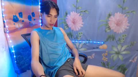 Snapshot of tastylicious_kim chatting on 02.08.25 Ask me online show from 02.08.25