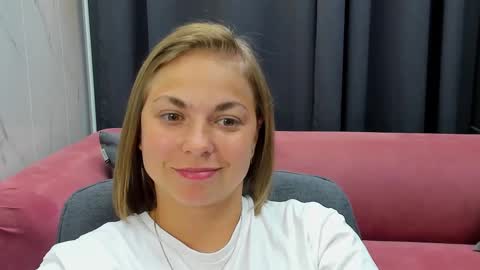 Snapshot of tataflower chatting on 09.25.25 Tata online show from 09.25.25