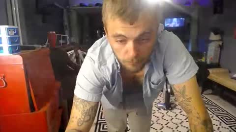 Snapshot of tattedalpha chatting on 03.08.25 tattedalpha online show from 03.08.25