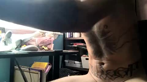 Snapshot of tattedalpha chatting on 09.17.25 tattedalpha online show from 09.17.25