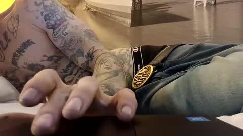 Snapshot of tattoo3333 chatting on 11.06.25 tattoo3333 online show from 11.06.25