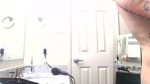 Snapshot of tattoo3333 chatting on 11.10.25 tattoo3333 online show from 11.10.25