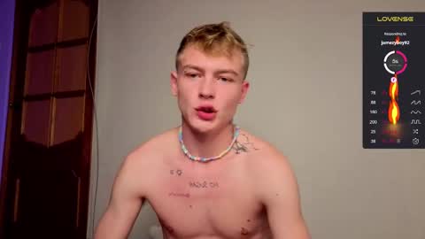 Snapshot of tattooed666cat chatting on 09.17.25 Alex but u can call me Theo online show from 09.17.25