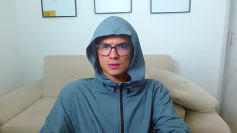 taurus4k online show from 02.04.25