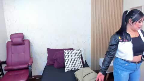 Taylor Bennet online show from 11.03.25