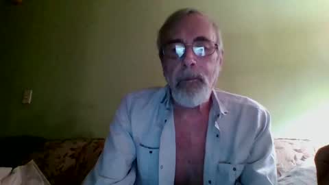 Snapshot of teak4u chatting on 12.29.24 Teak online show from 12.29.24