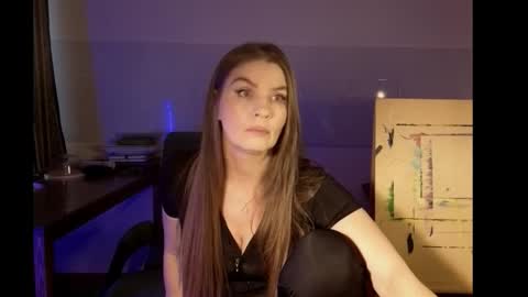 Snapshot of teasingelly chatting on 10.26.25 teasingelly online show from 10.26.25