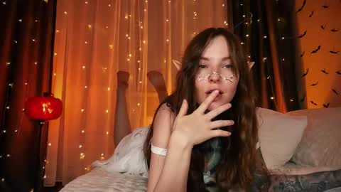 Mary     X TechnoElfff  INST    fansly kissmary online show from 10.31.25