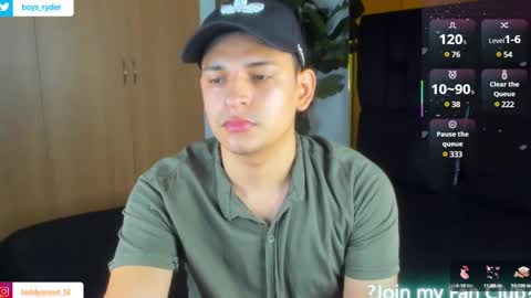 Snapshot of teddy_cowboy chatting on 02.05.25 Follow me on Twitter boys ryder and instagram teddyscoot 12 online show from 02.05.25