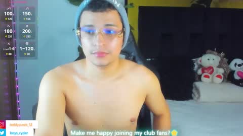 Snapshot of teddy_cowboy chatting on 02.22.25 Follow me on Twitter boys ryder and instagram teddyscoot 12 online show from 02.22.25