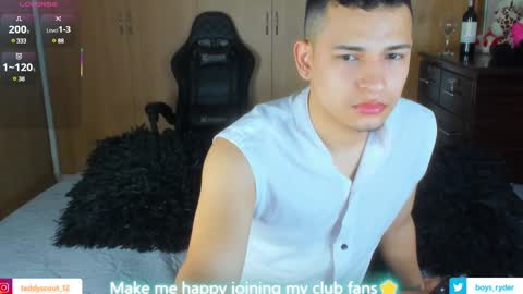 Snapshot of teddy_cowboy chatting on 03.04.25 Follow me on Twitter boys ryder and instagram teddyscoot 12 online show from 03.04.25